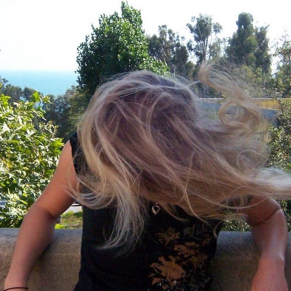 Meet your Posher, Kira - Picture 1 of 1